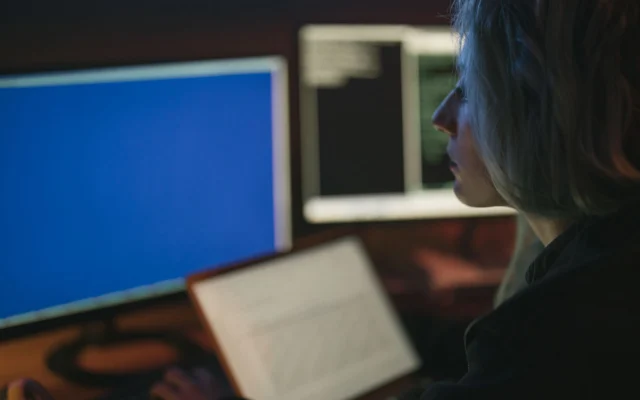 Windows güncellemesi sonrası mavi ekran hatası veren dizüstü bilgisayar